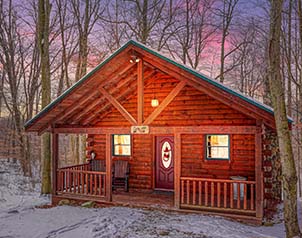 Cozy Cubs Cabin for Rent in Hocking Hills Ohio